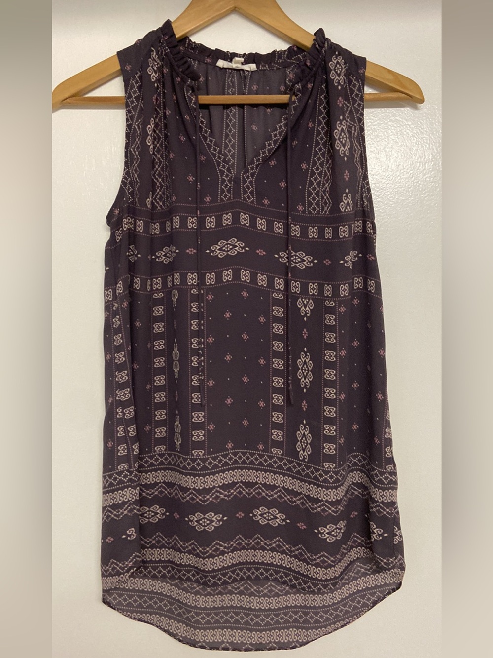 Maurices Dark Purple Printed Sleeveless V-Neck Camisole